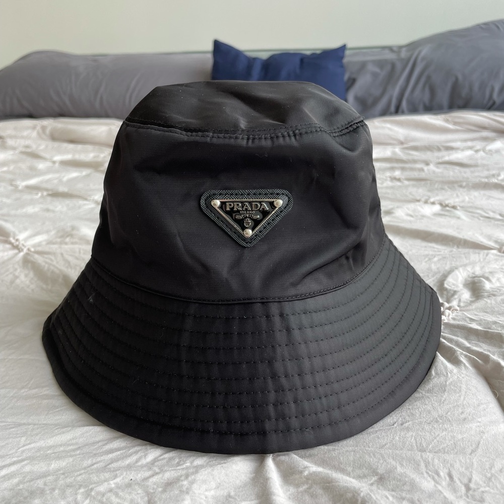 Prada bucket hat size small
